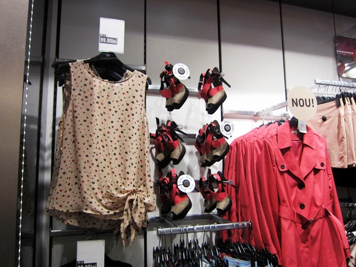 New collections - 2012 - Coral Trench