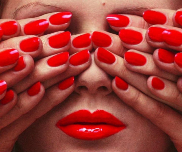 Red color - Trends
