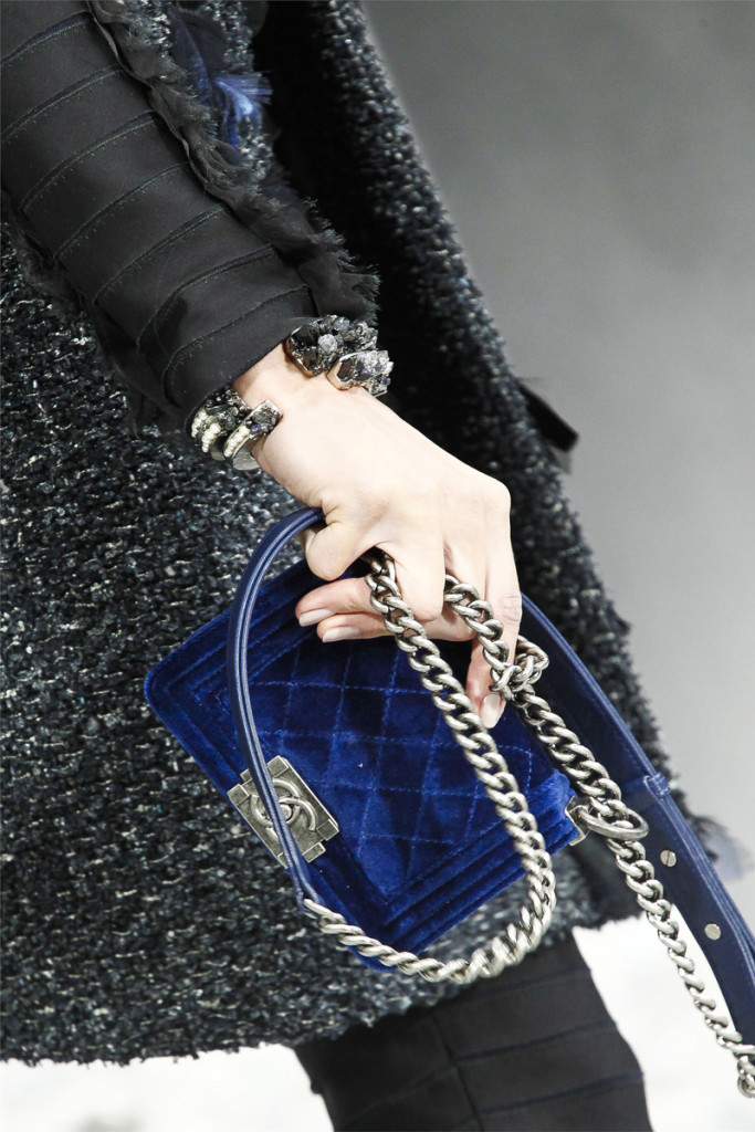 Chanel - Autum / Winter 2012-2013 -10