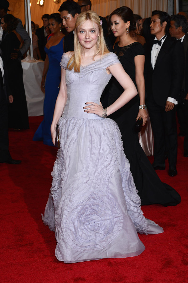 Dakota Fanning - Louis Vuitton