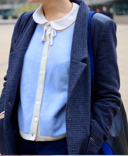 Blue shirt - Street casual outfits in New York for spring