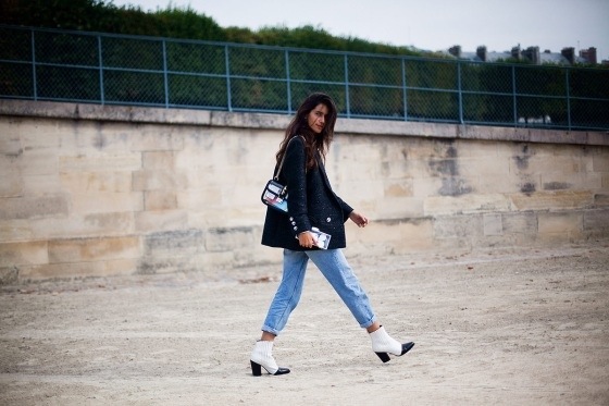 Black and white boots - Paris Fashion Week Streetstyle looks