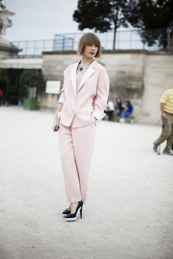 Black and white shoes - Paris Fashion Week Streetstyle looks