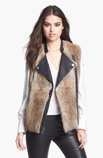How to wear the fur leather vest - trends