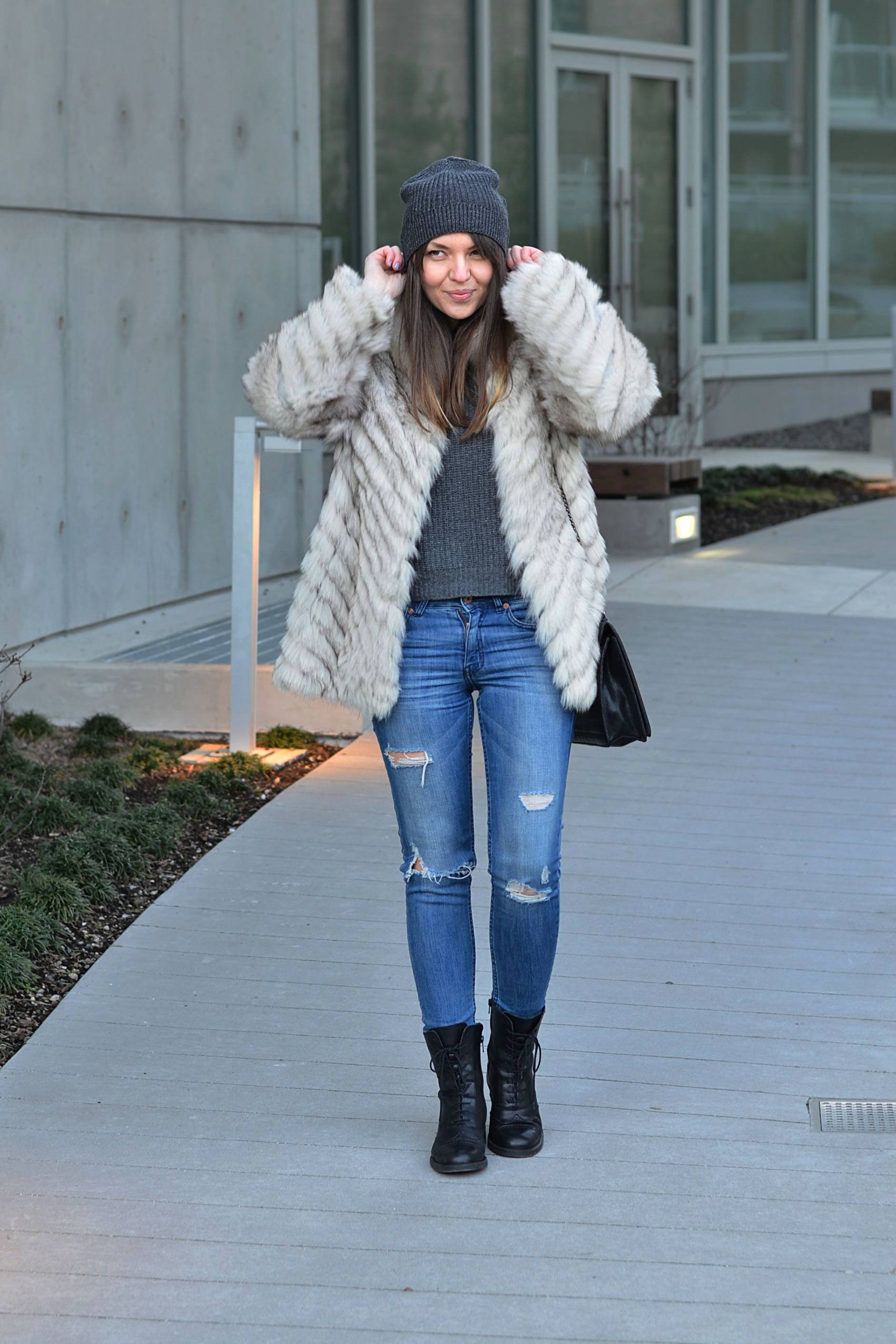 Winter-timeless-items-fur-jacket-how-to-wear