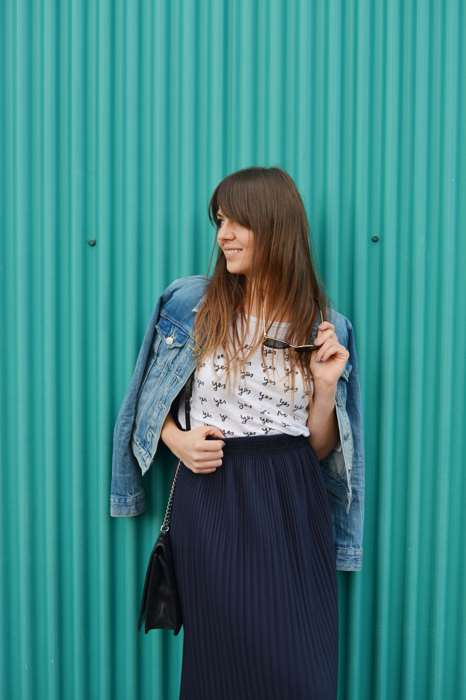 midi-skirt-outfits-for-fall-1
