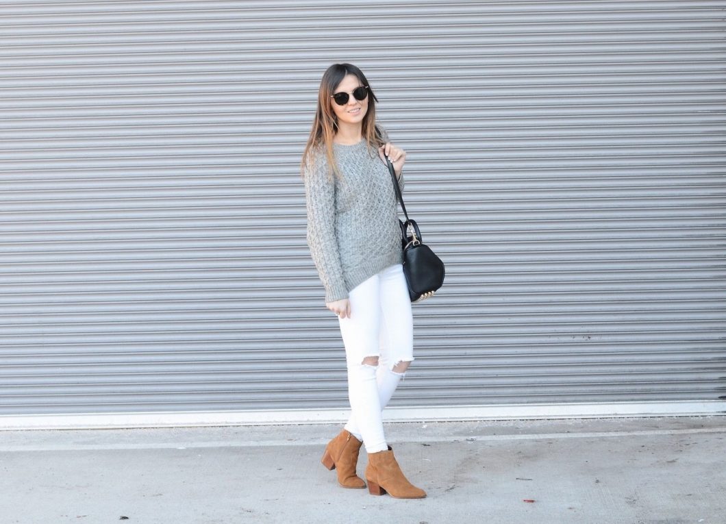 white denim spring outfits